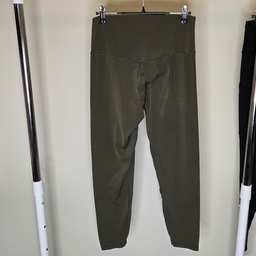 Offline By Aerie Real Me 7/8 High-Rise Legging Olive Grenn Leggings Size Large - Picture 4 of 10